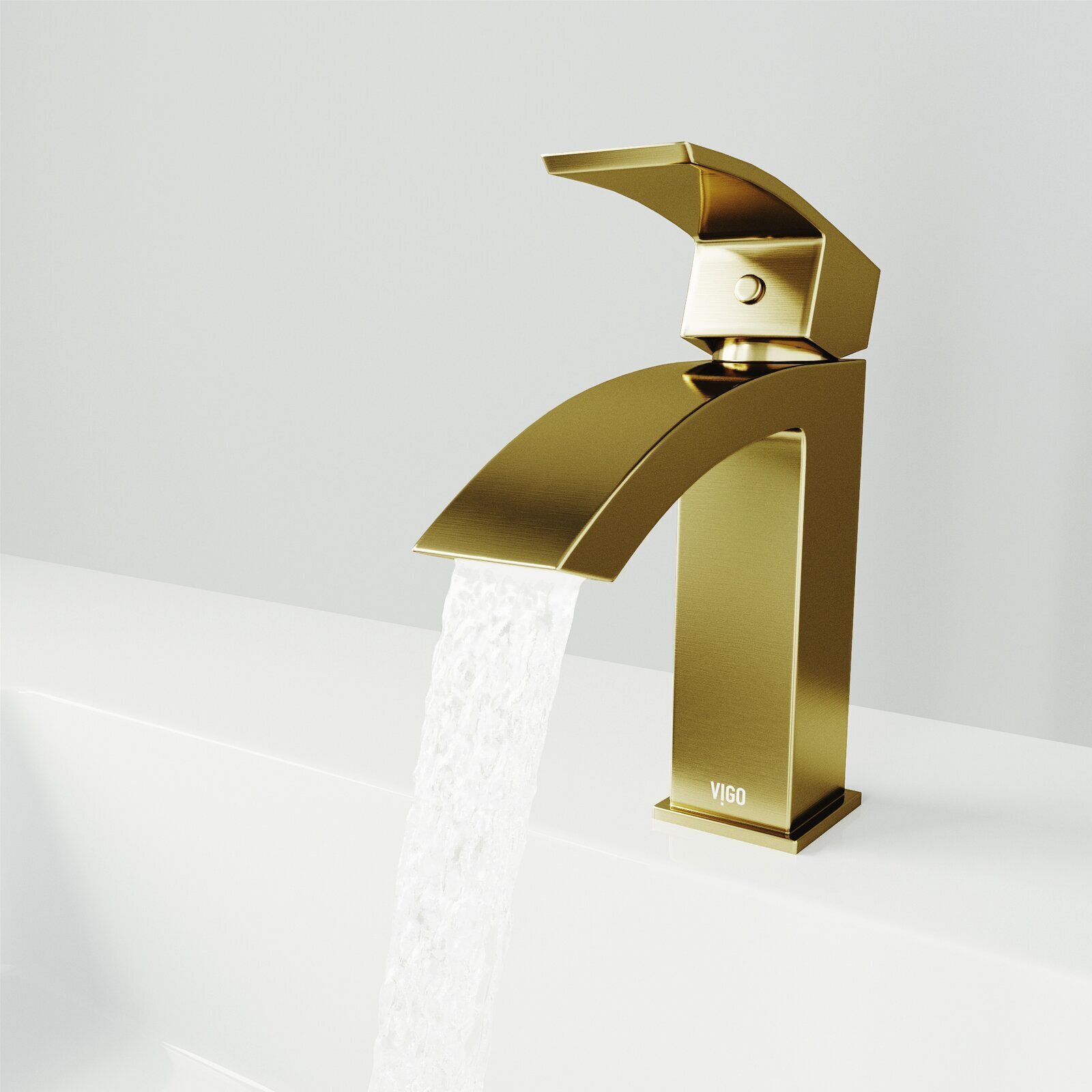 Brass Single Hole Bathroom Faucet