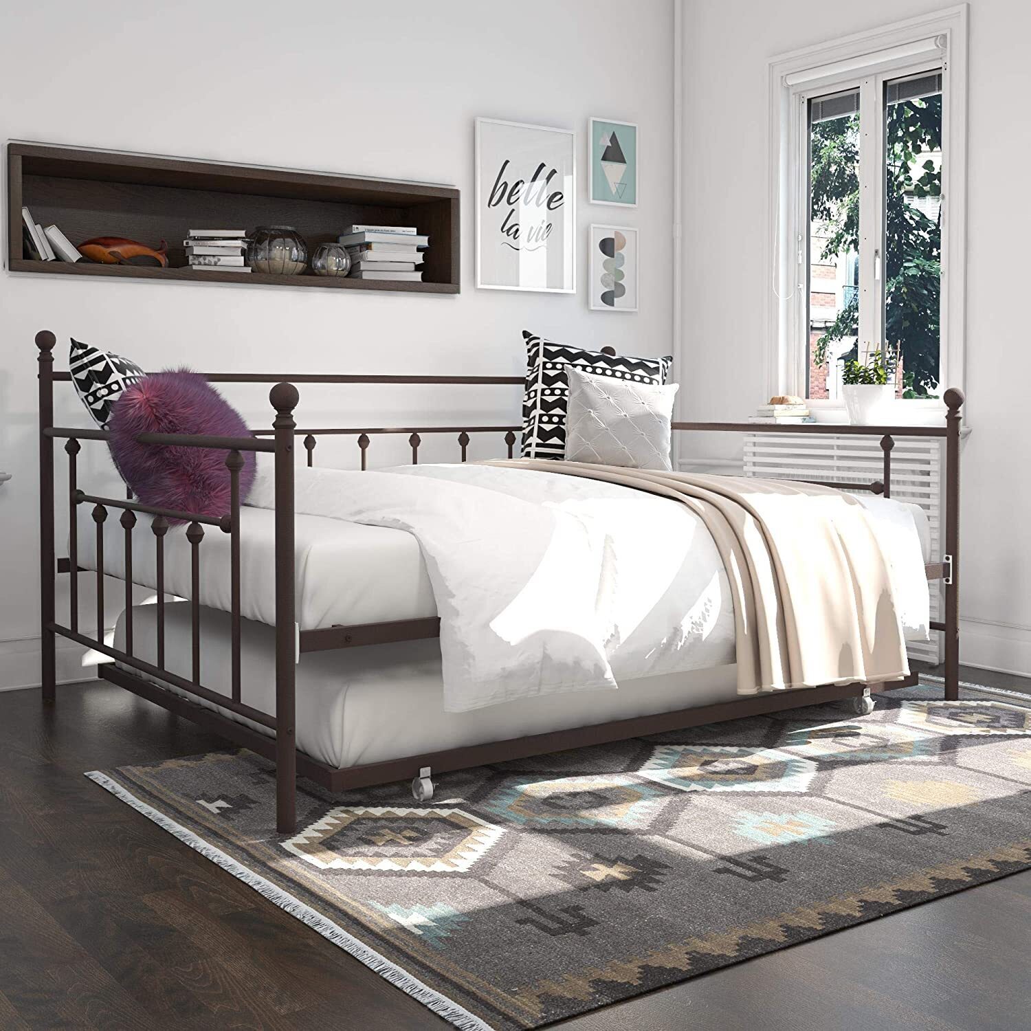 Queen bed with a store pull out bed