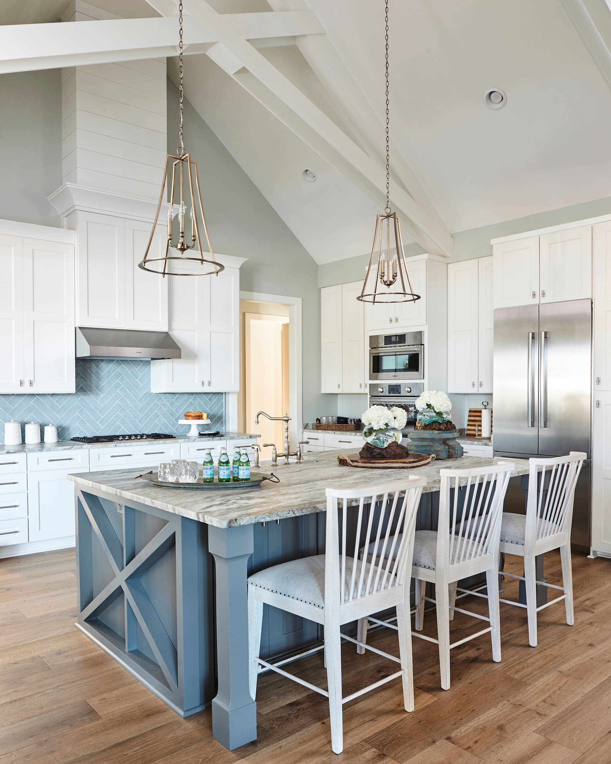 Charming Modern Farmhouse Kitchen Ideas - Foter