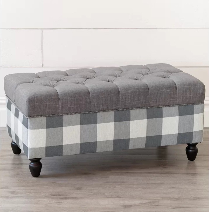Classic Country Cozy Flat Bench
