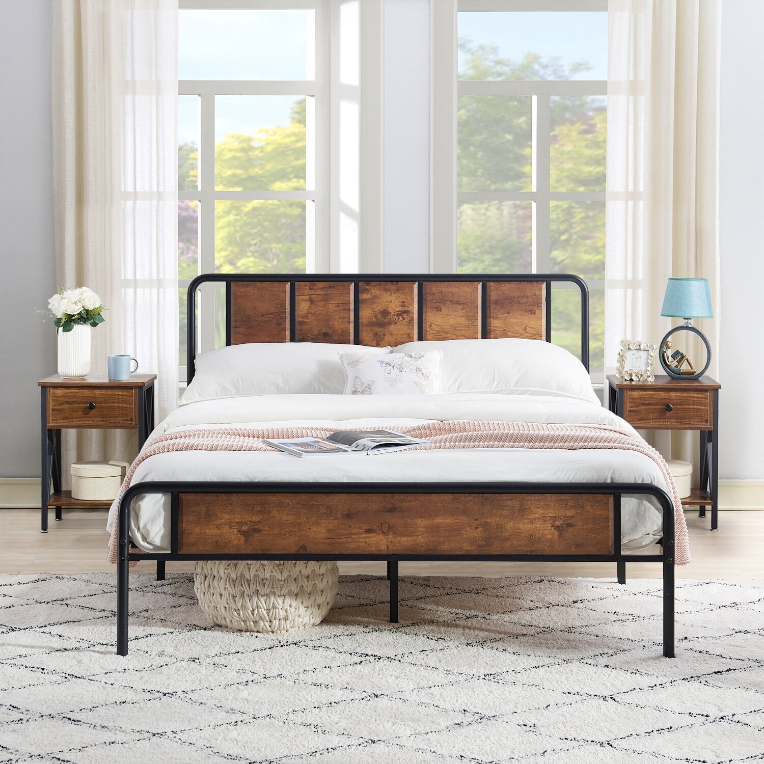 Classic Industrial Wood and Metal Bedset