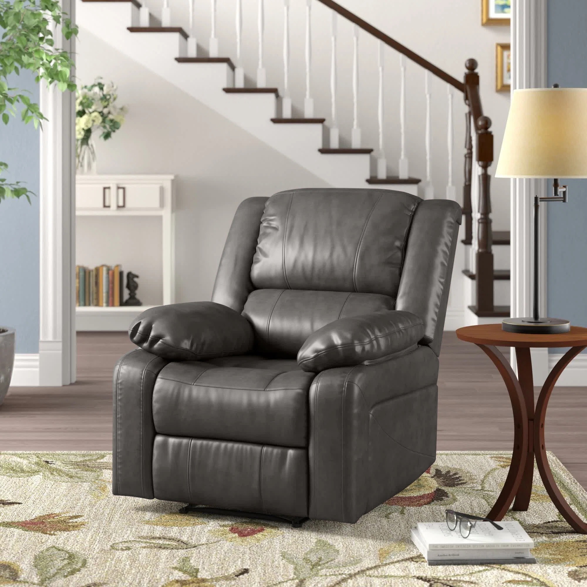 Comfortable Thomasville Leather Recliner 