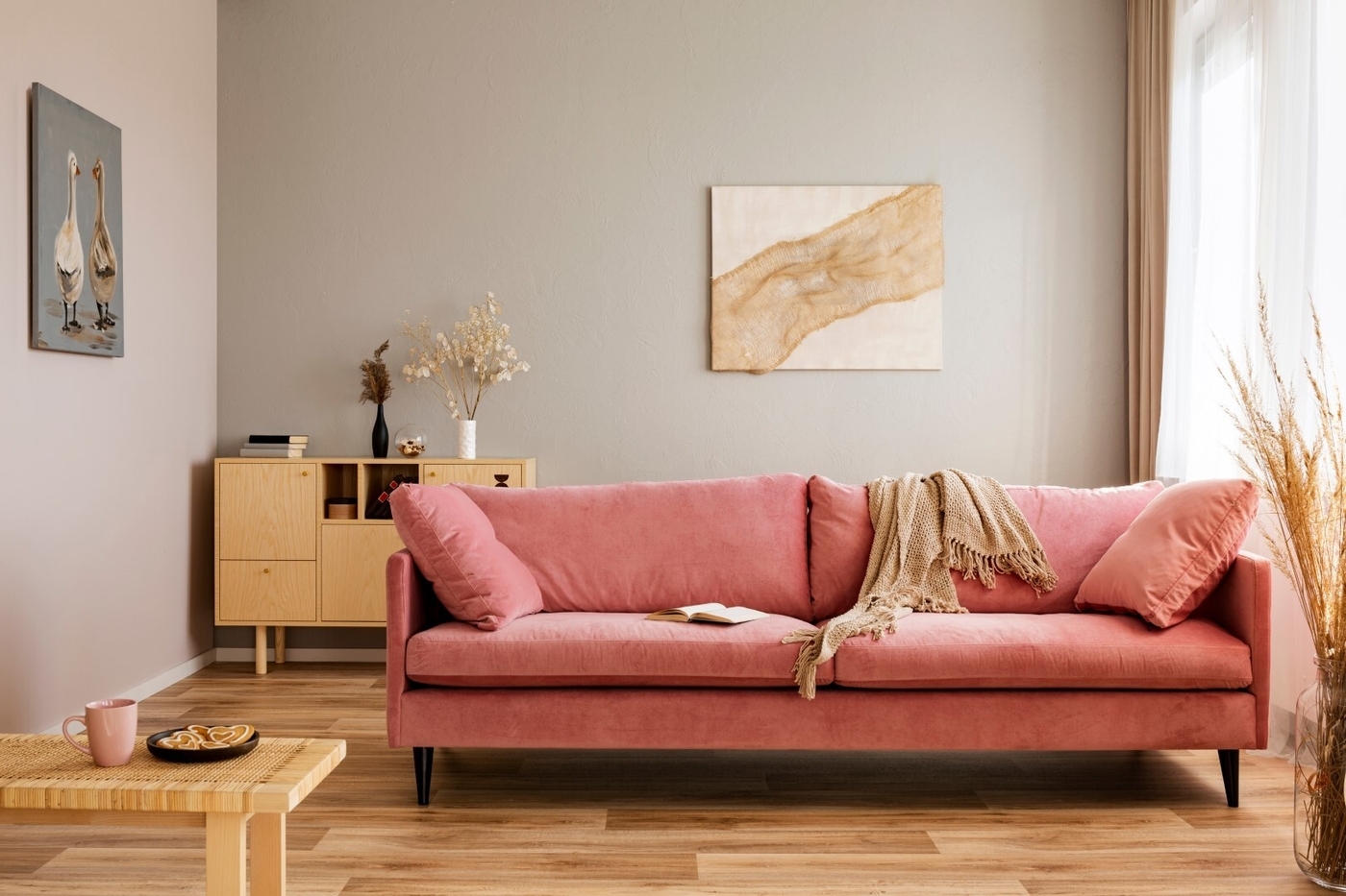 Comfortable velvet pink couch