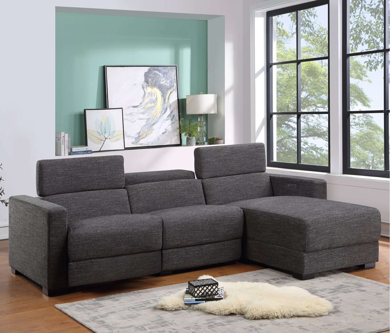 Contemporary, Stylish Reclining Sectional with Chaise