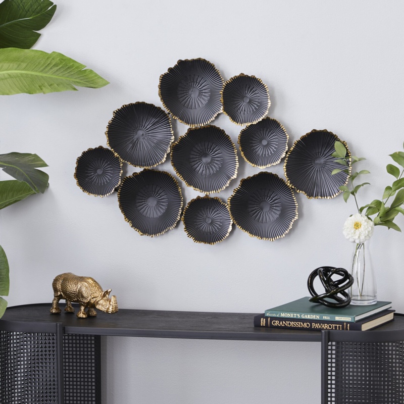 Cosmoliving By Cosmopolitan Black Metal Contemporary Wall Decor 23 X 26 X 2