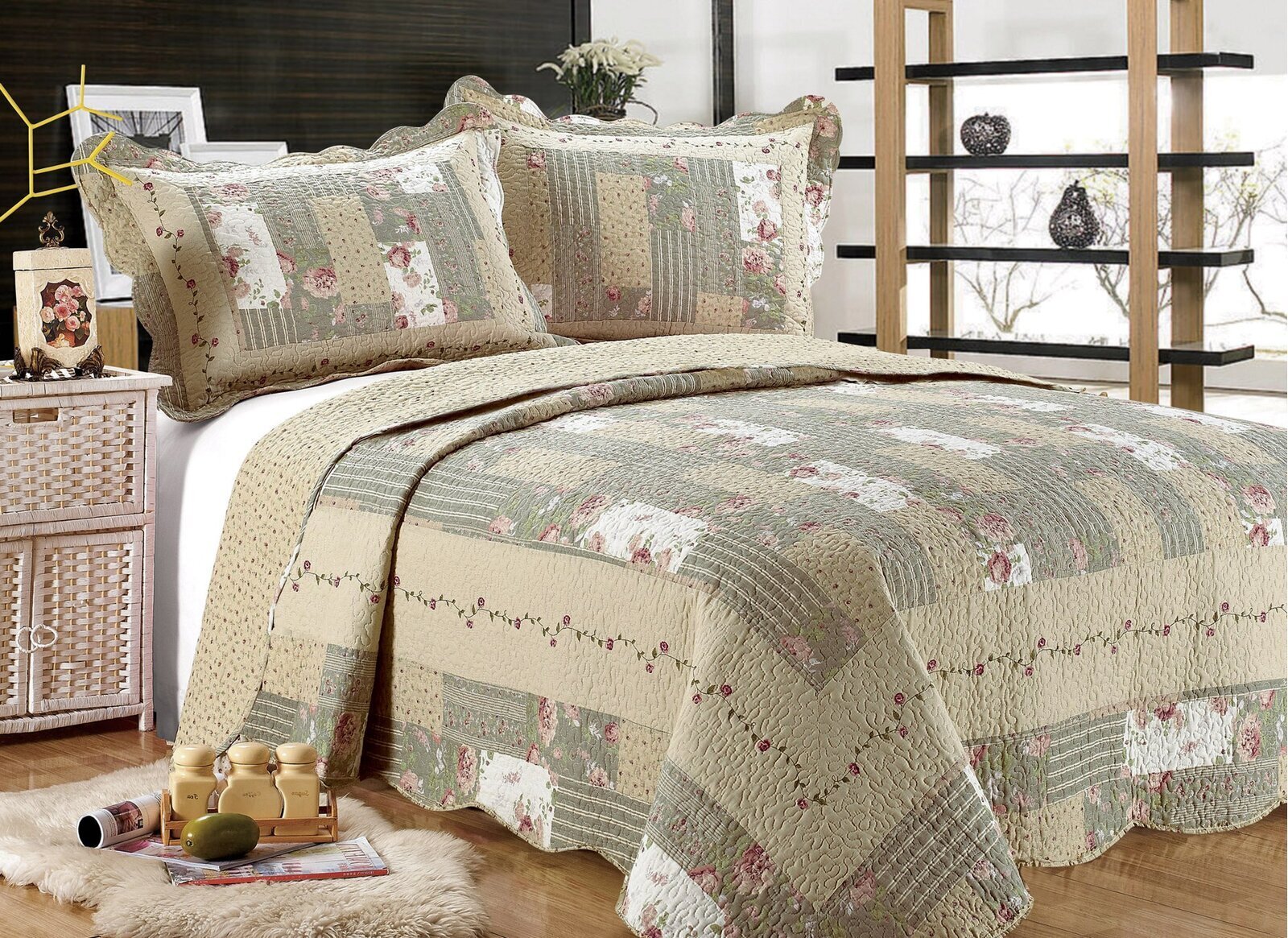 Country quilt set with soft patchwork details