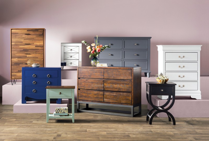 Evelinda 26'' Tall 3 - Drawer End Table