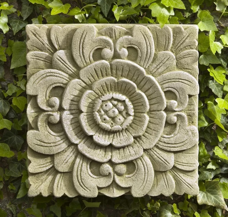 Floral garden wall plaque