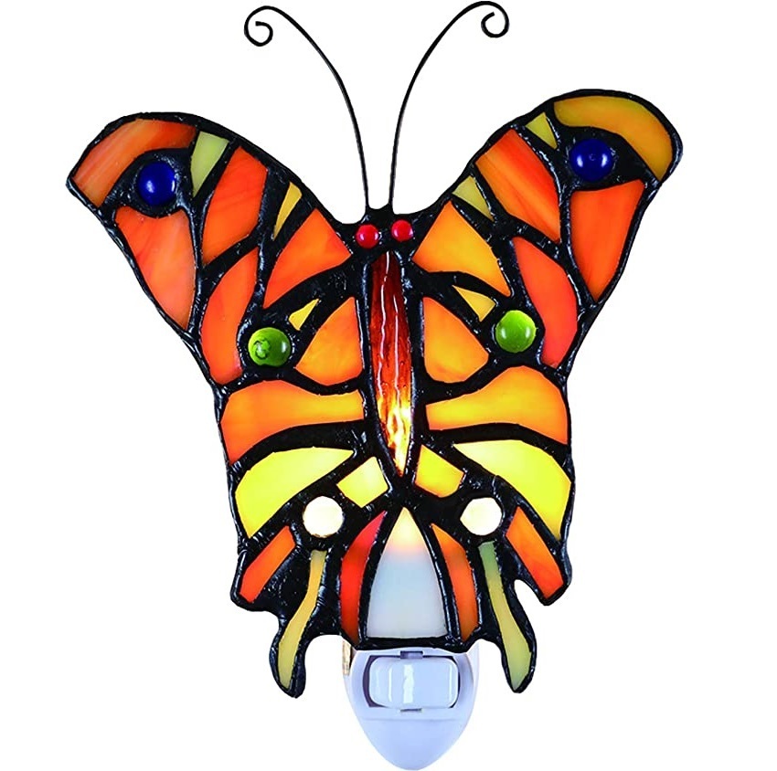 Forward Facing Butterfly Tiffany Light