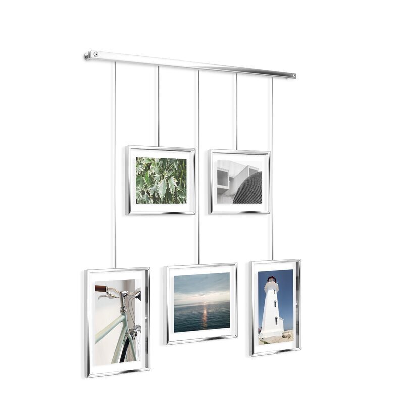 Hanging picture frames