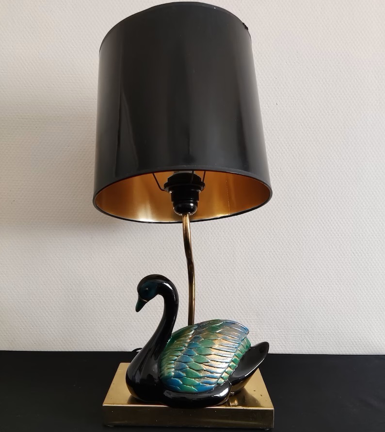 Hollywood Glam Duck Lamp