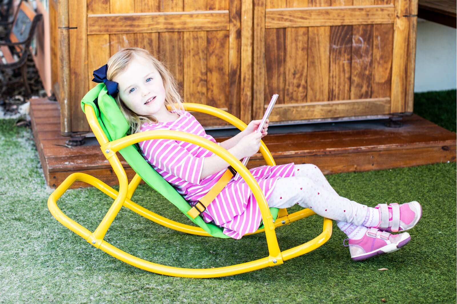 Zebra Safari Wooden Rocking Chair for Children Teamson Kids 