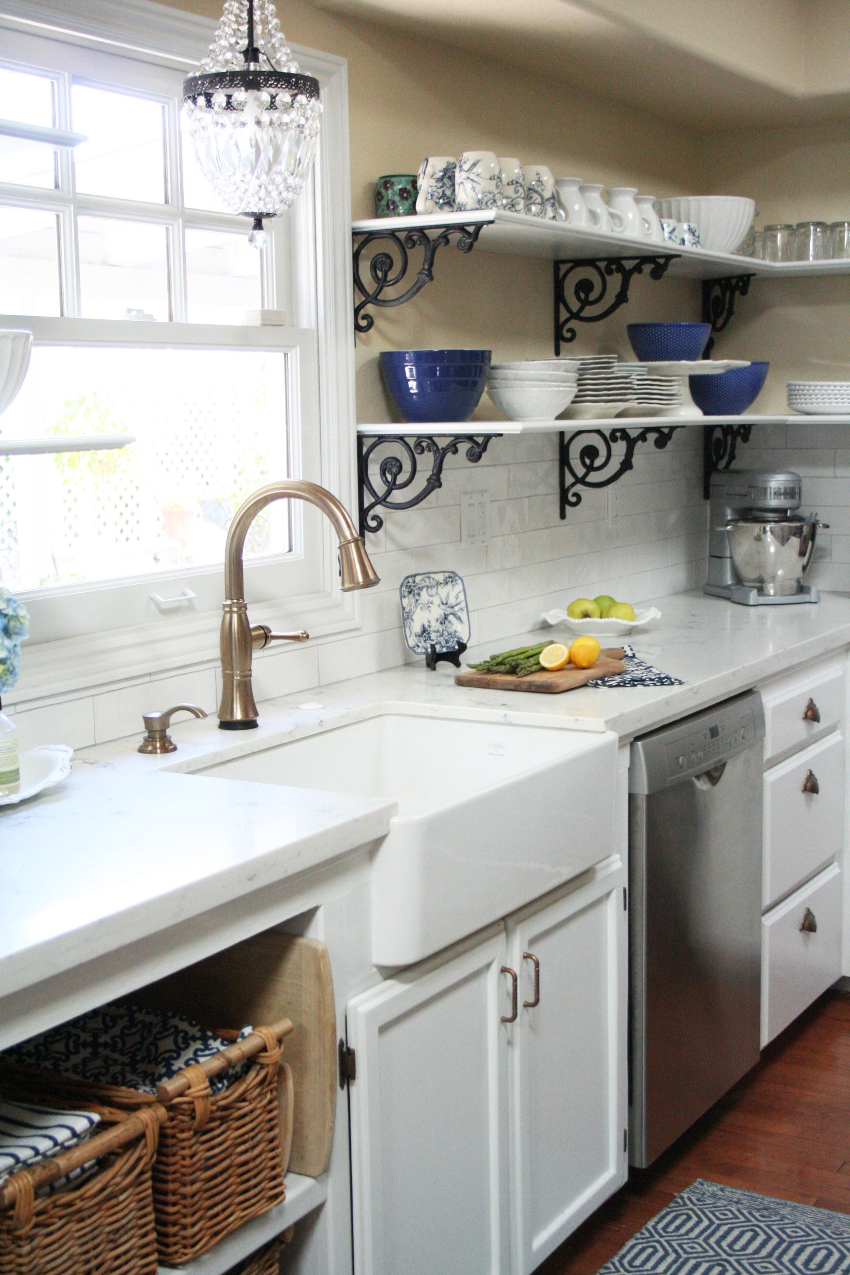 Nostalgic Kitchen With Decorative Shelves 