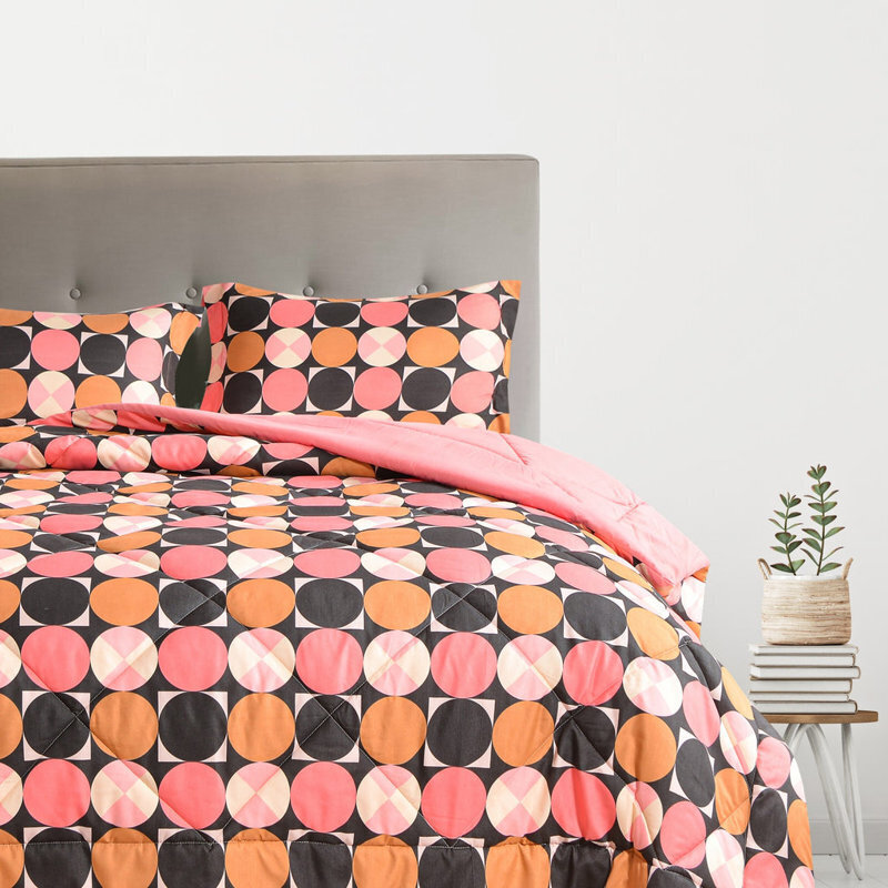 Reversible Modern Pink Toned Polka Dot Comforter Set