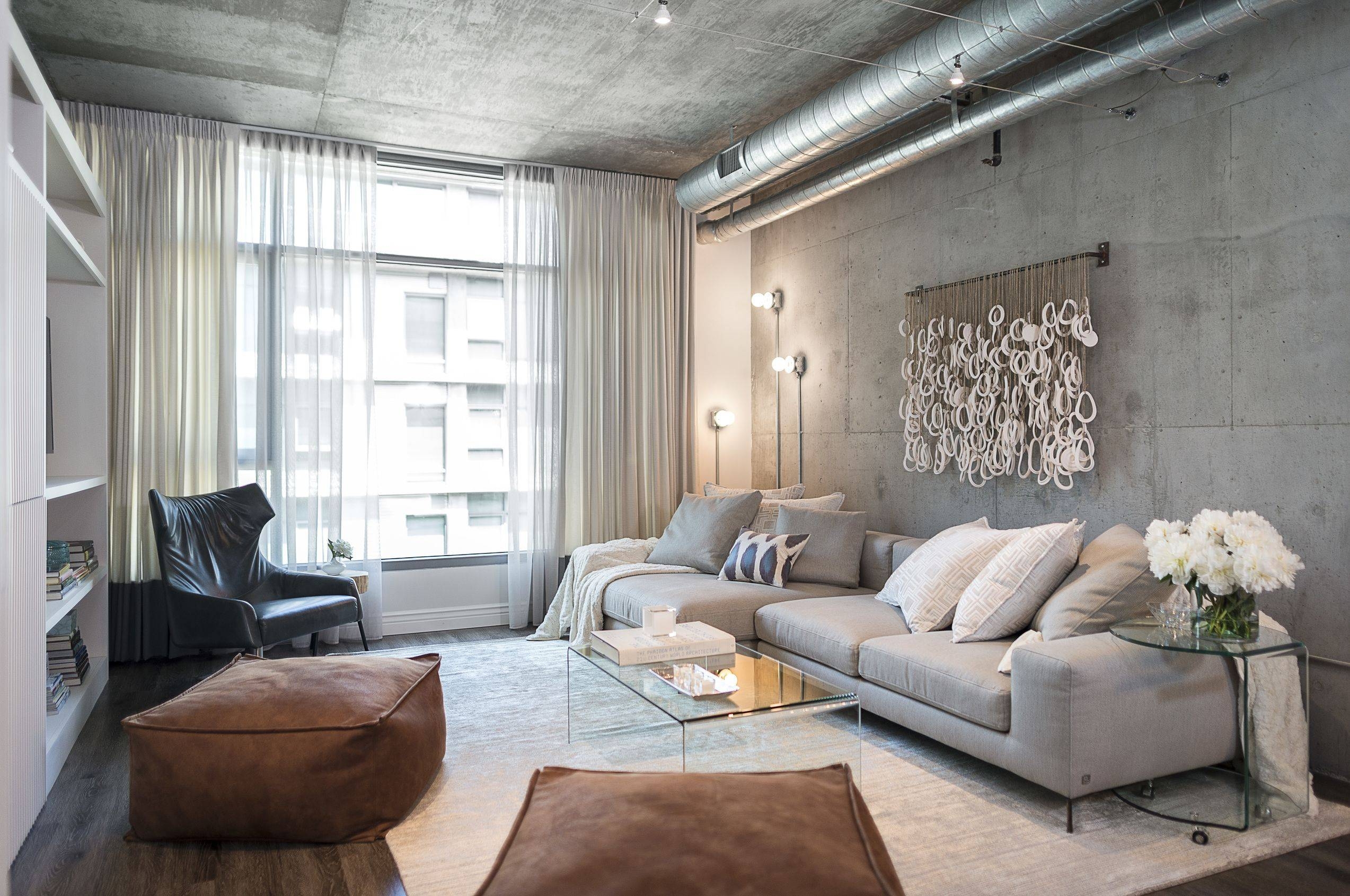 Room With Large Wall Art Decor