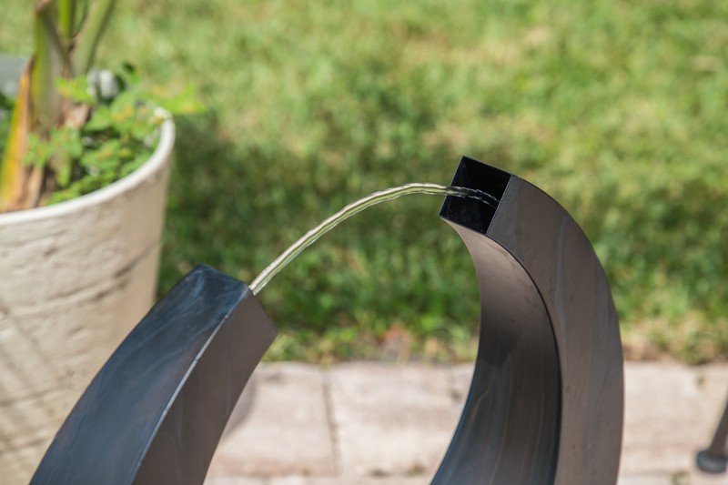 Russel Metal Fountain with Light