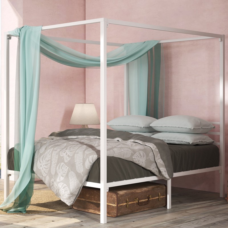 Saretta Canopy Bed