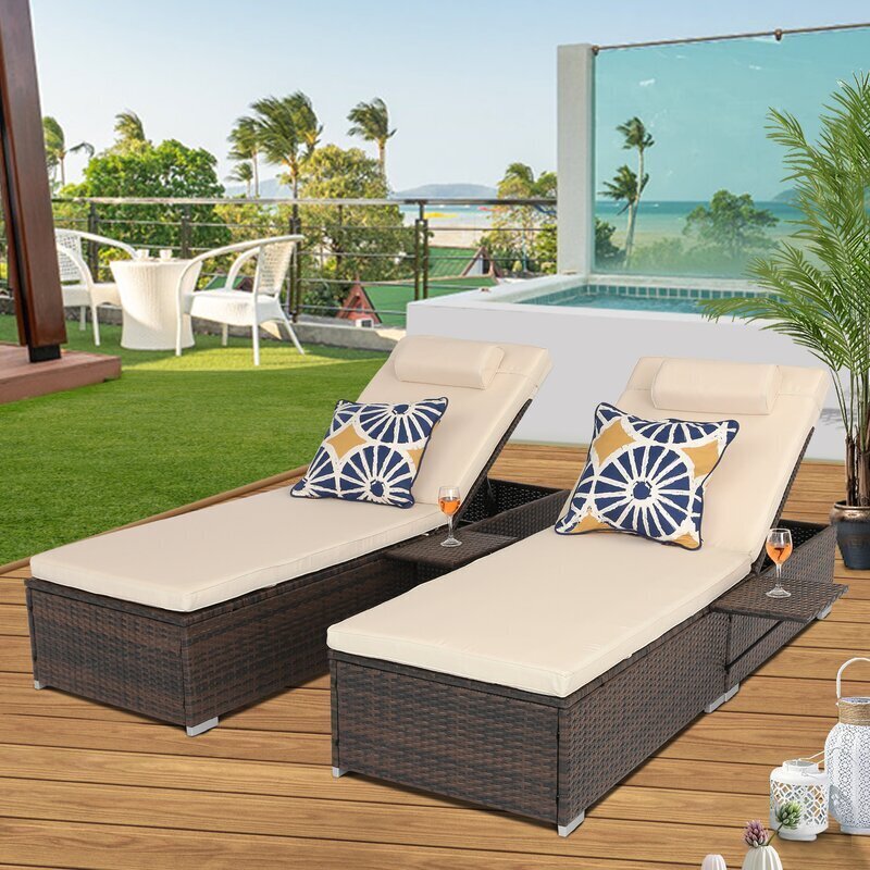 Set of Two Rattan Chaise Lounge Outdoor