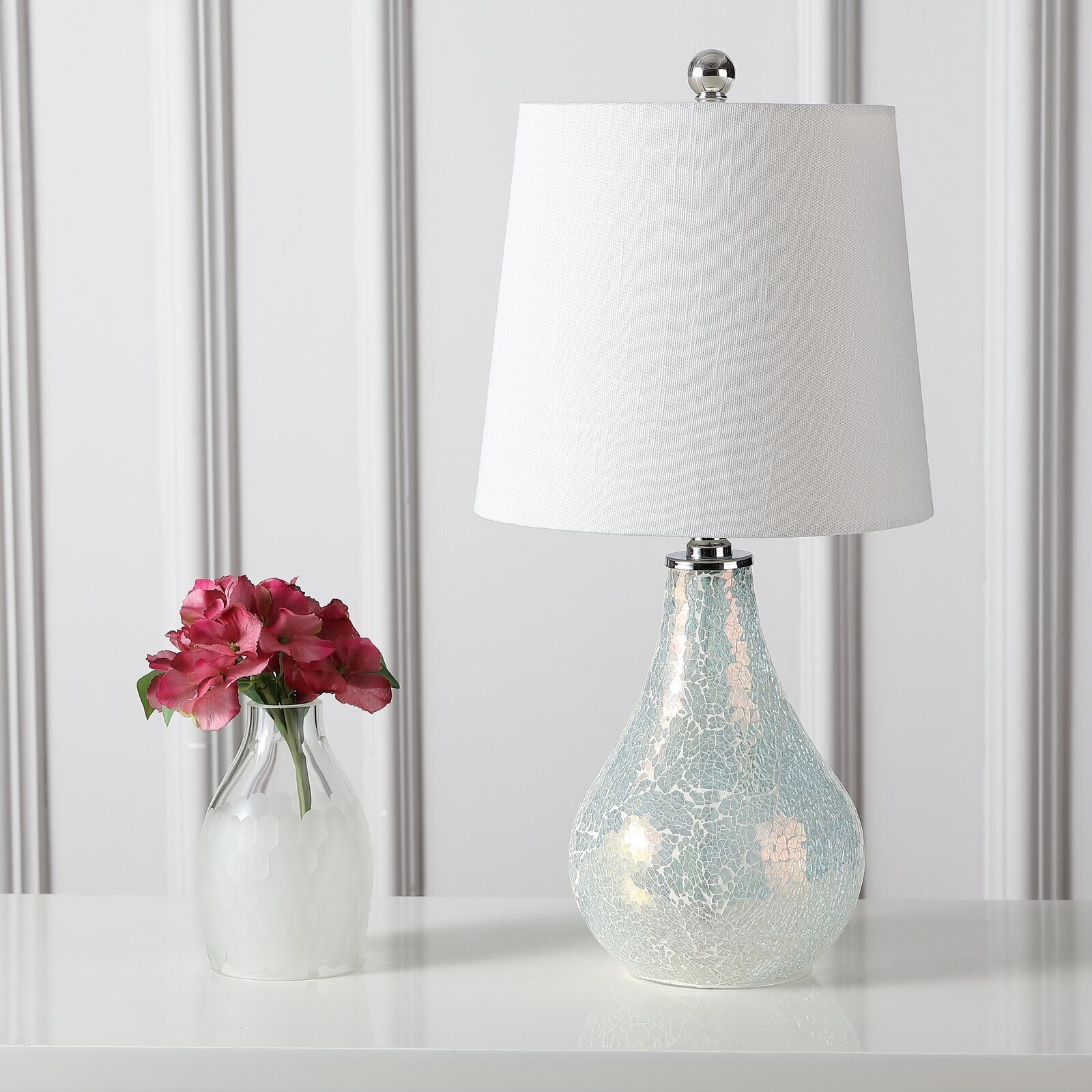 Shiny White Seashell Lamp