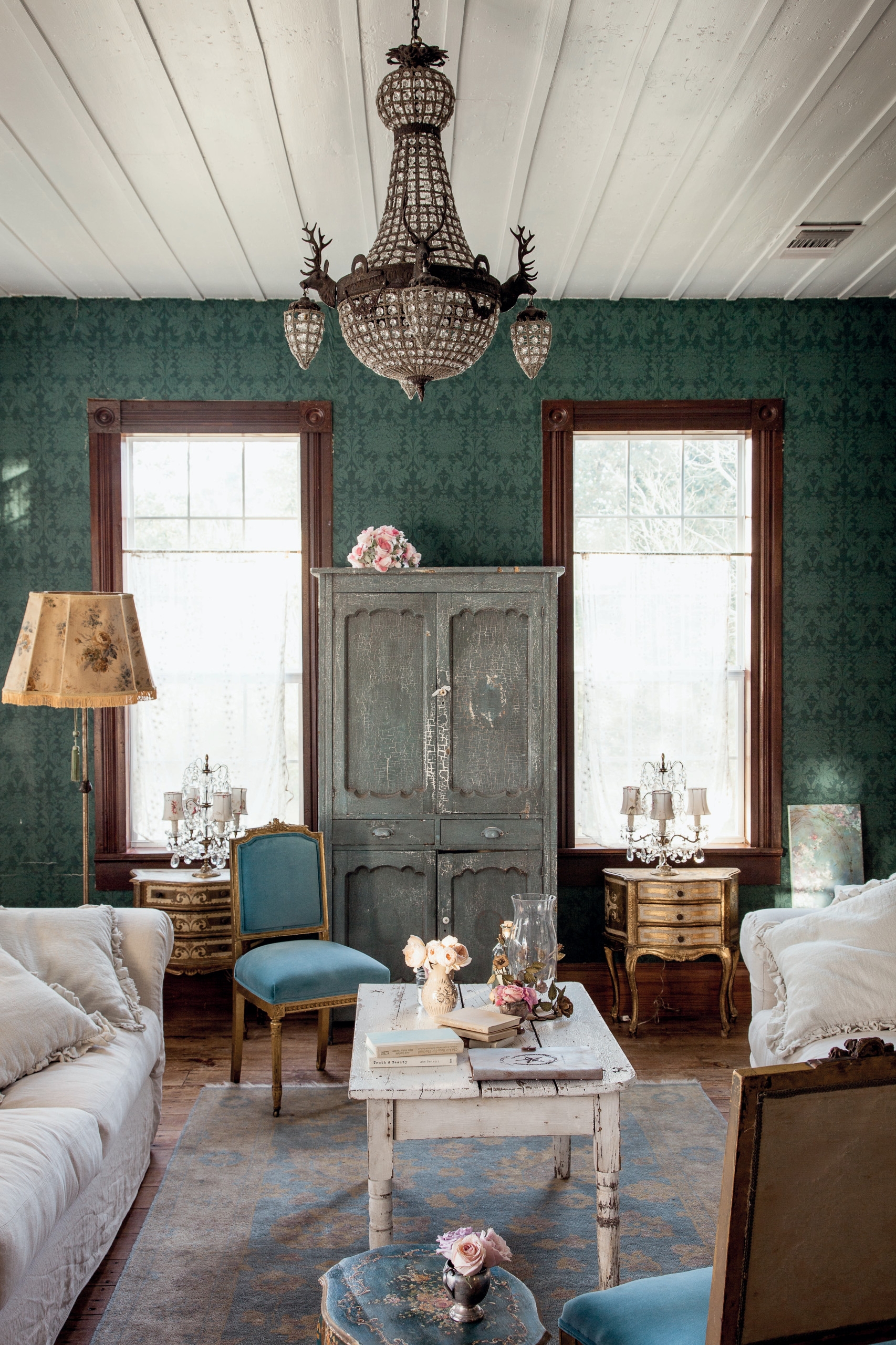 Vintage room. Стиль Винтаж шейби Шик интерьера. Shabby Chic стиль в интерьере. Шебби Шик в интерьере гостиной. Мебель в стиле шебби Шик.