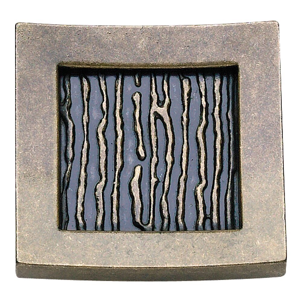 Square cabinet pull with a pattern