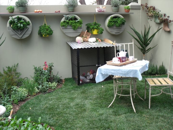 tiny creatively designed garden tiny creatively designed garden
