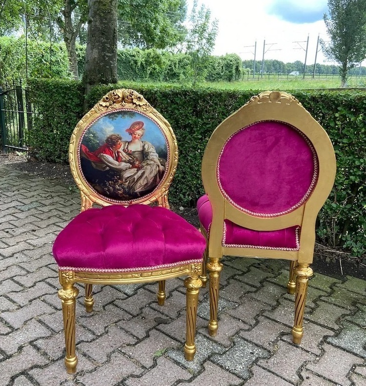 Trendy Louis XVI Chairs