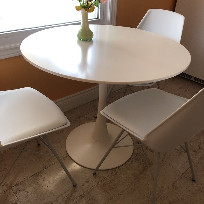Tynan 35.5'' Pedestal Dining Table