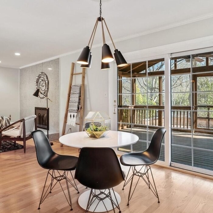 Tynan 35.5'' Pedestal Dining Table
