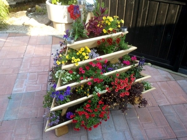 Vertical Gardening Pyramid Vertical Gardening Pyramid