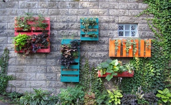 Vertical Palette Gardening Vertical Palette Gardening
