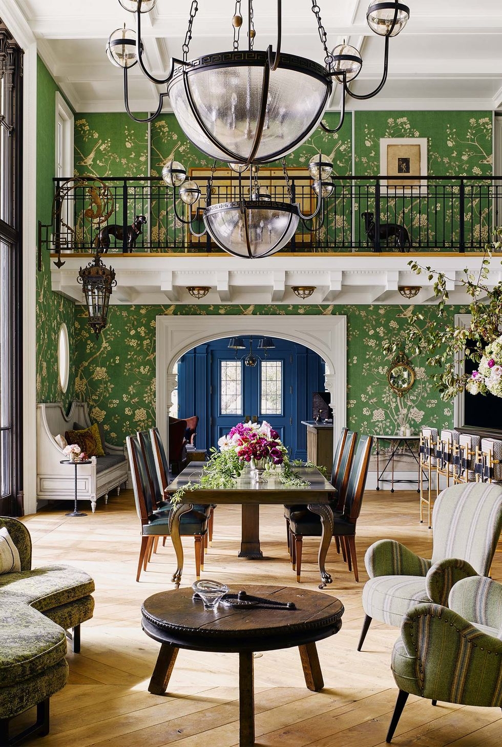 White And Green Patterned Sitting Room