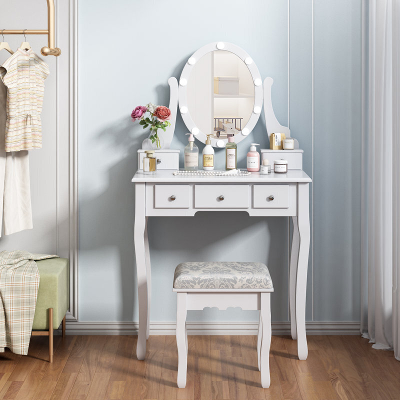 White dressing table with mirror 