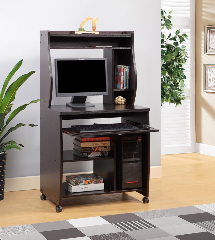 Yohan Desk with Hutch