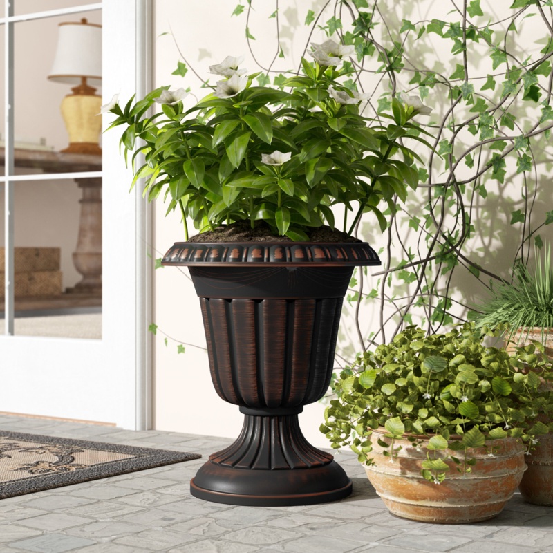 Anouk Classic Plastic Urn Planter