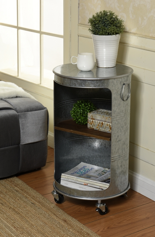 Stylish End Table with Caster Feet