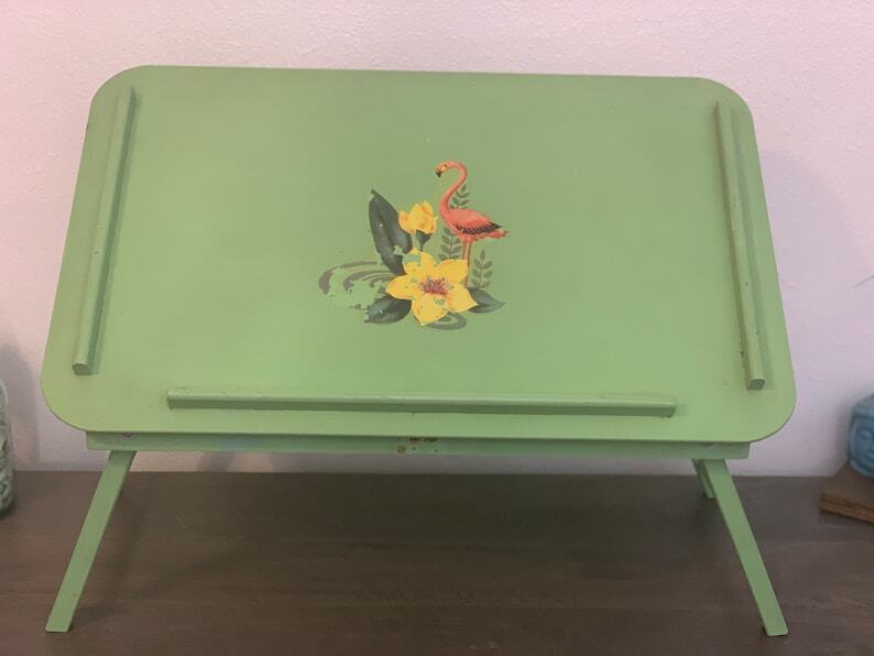 Chic Vintage Breakfast Tray With Legs