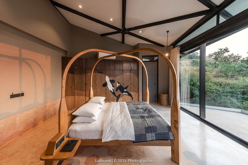 Choose a Statement Bed