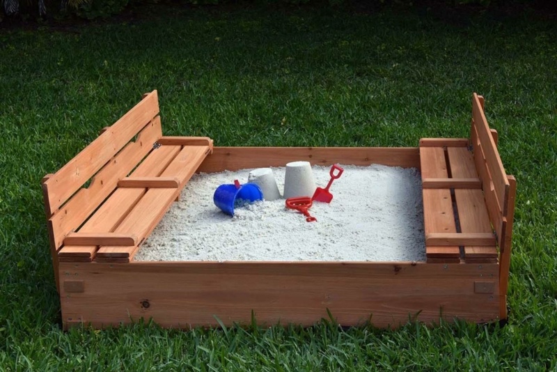 Eirween Kids Sandbox Outdoor with Lid Cedar Wooden Sand Pit Box for Kids with 2 Foldable Bench Seats