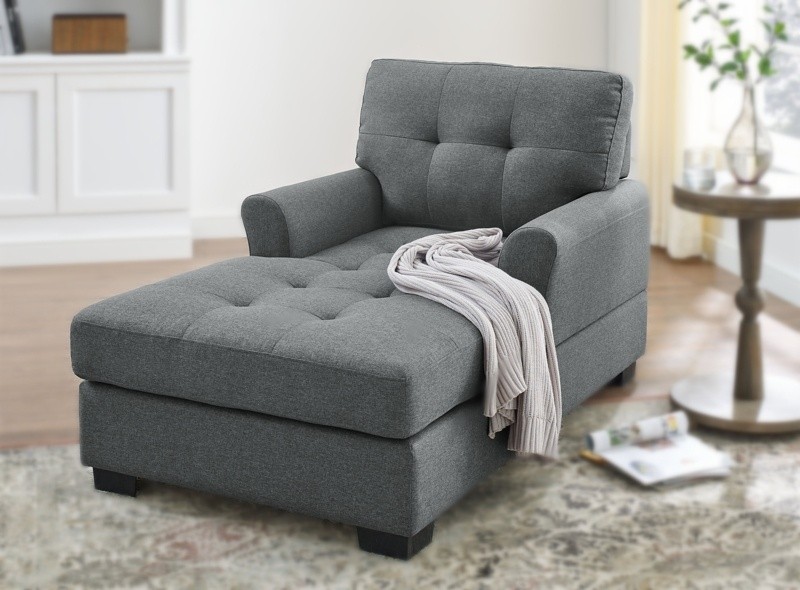 Glenvar Upholstered Chaise Lounge