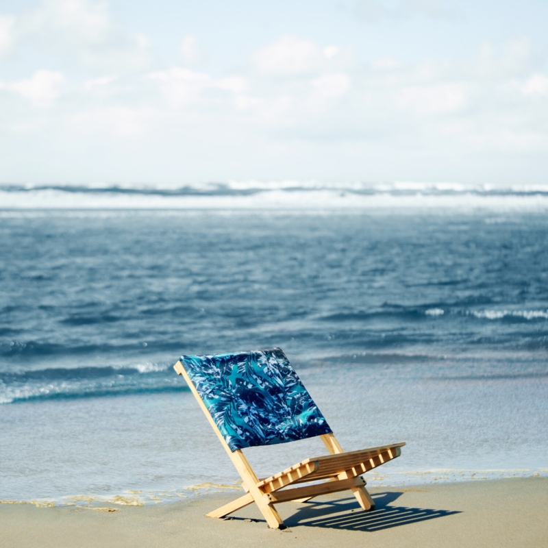 Bamboo Beach Chair with Water-Resistant Backrest