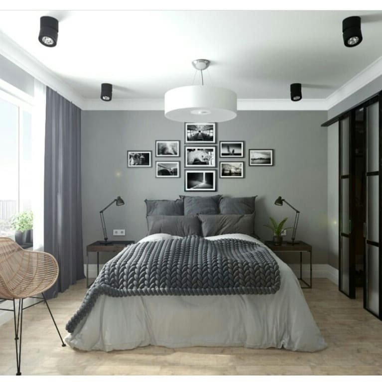 Hang a Gallery Wall