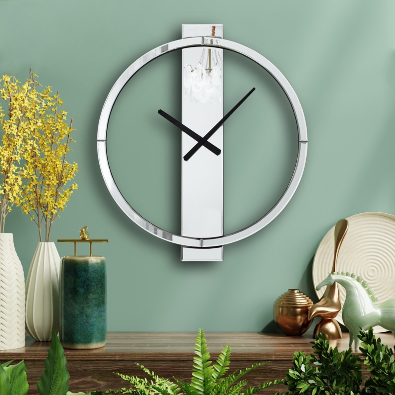 Round Silver Wall Clock with Silent Design