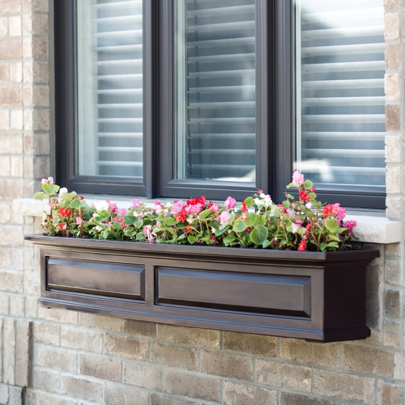 Kentshire Resin Window Box with Water Reservoir