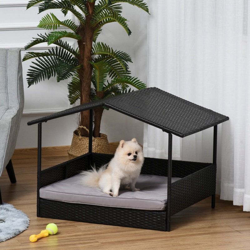 Contemporary Cat Bed with Roof Shelter