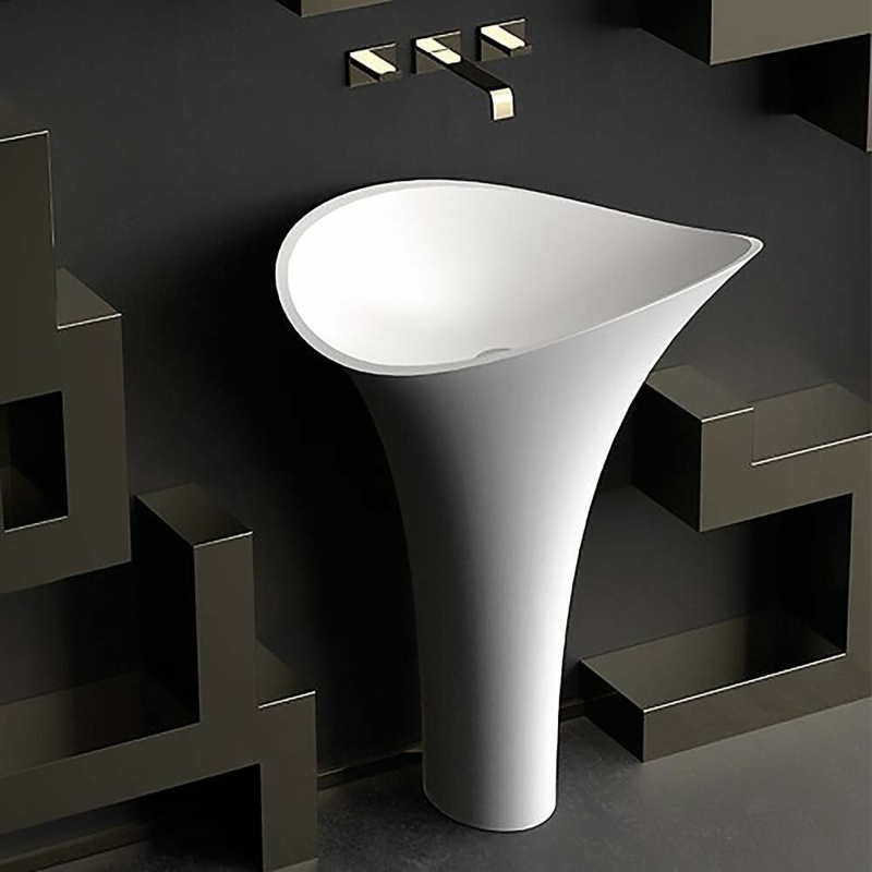Luxury Glass Pedestal Sink with Alluring Flare Design