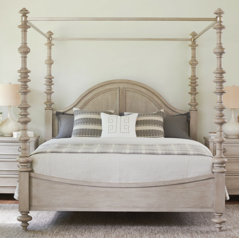 Collared Canopy Bed with Turned Posts