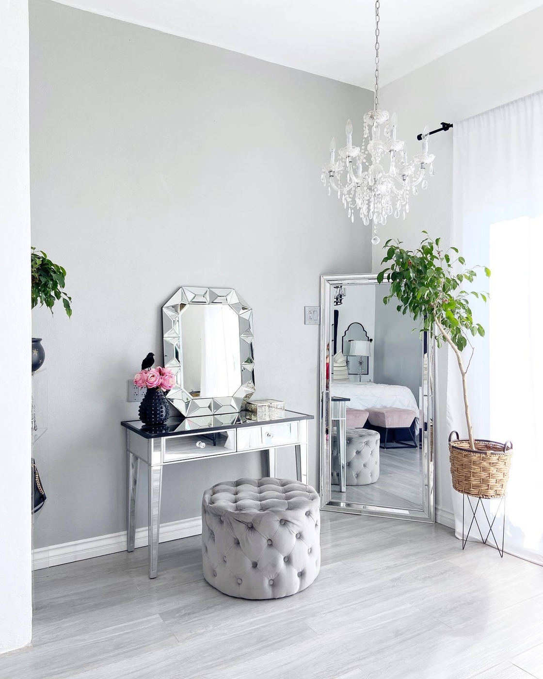 Opt for Minimalist Design