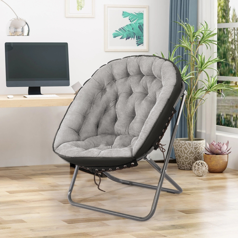 Oversized Saucer Bedroom Chair