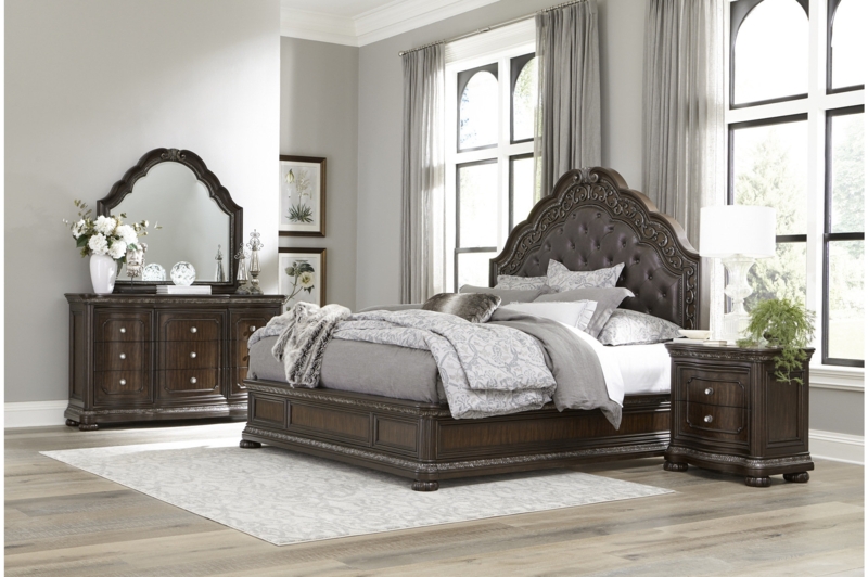 Upholstered Sleigh Bedroom Set King 3 Piece